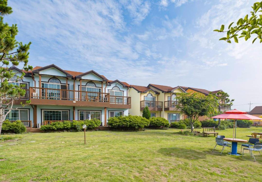 Jeju Time-Travel Pension Extérieur photo