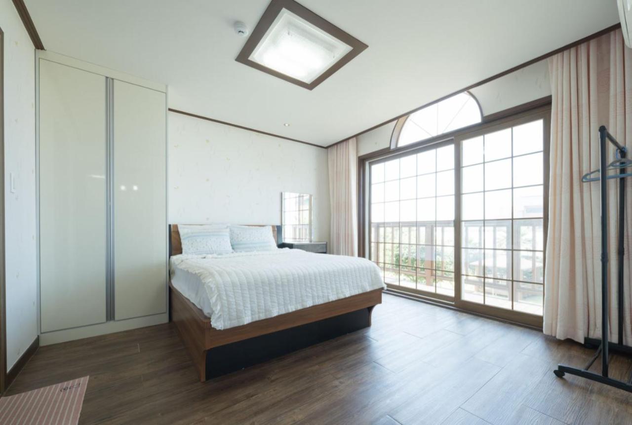 Jeju Time-Travel Pension Extérieur photo